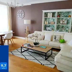 157m2 Refait à Neuf, 4 Salles De Bain, 2 Parkings, 4 En Hypercentre Appartement