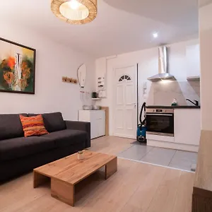 Spacieux Et Douillet T2 Au Centre Appartement